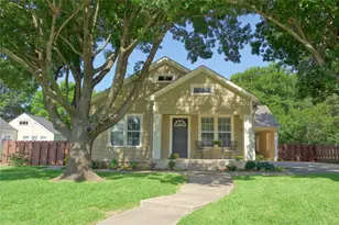613 N Main St, Muenster, TX 76252 - Photo 1