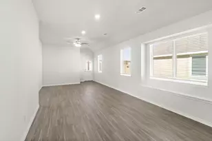 1024 Wind Drift Wy, Fort Worth, TX 76131 - Photo 5