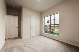 257 Coronado Ct, Granbury, TX 76048 - Photo 9