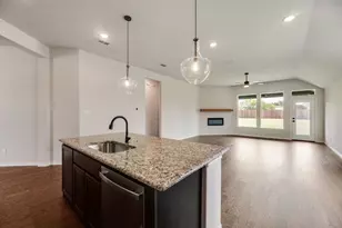 284 Coronado Ct, Granbury, TX 76048 - Photo 7