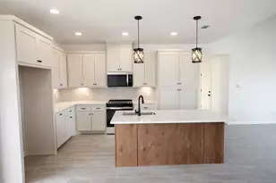 137 Zaragosa Dr, Lipan, TX 76462 - Photo 3