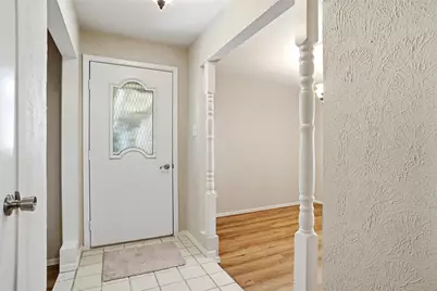613 Robinhood Lane, Bedford, TX 76021 - Photo 5