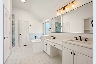 8116 Chamizal Drive, Haltom City, TX 76137 - Photo 21