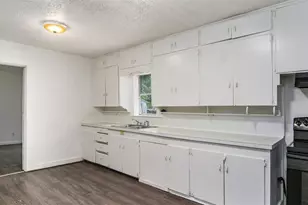 1111 St Edwards St, Fort Worth, TX 76114 - Photo 7