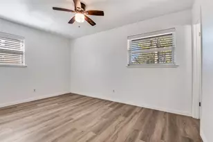 823 Ross Ln, Seagoville, TX 75159 - Photo 9