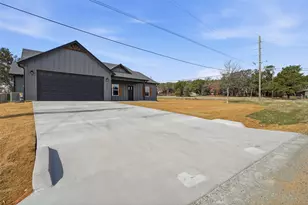 4300 Lucero Dr, Granbury, TX 76048 - Photo 3
