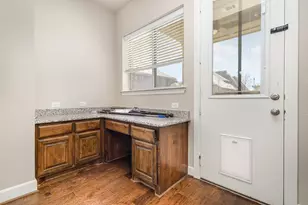 1320 Blue Lake Blvd, Arlington, TX 76005 - Photo 9