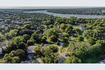 3817 Horseshoe Trail, Granbury, TX 76048 - Photo 5