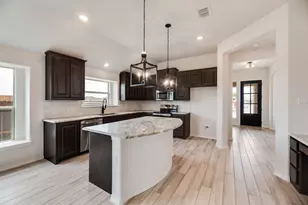 288 Coronado Ct, Granbury, TX 76048 - Photo 5