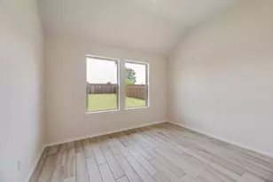 288 Coronado Ct, Granbury, TX 76048 - Photo 17
