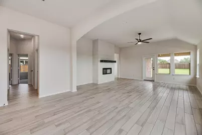 288 Coronado Court, Granbury, TX 76048 - Photo 11