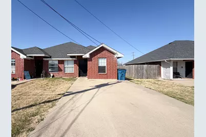 204 W Lamar Street, Palmer, TX 75152 - Photo 1