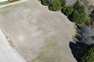 700 Winding Creek Dr, Mesquite, TX 75149 - Photo 1