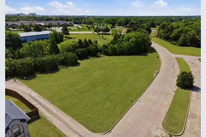 700 Winding Creek Drive, Mesquite, TX 75149 - Photo 11
