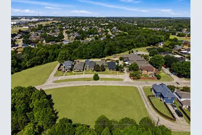 700 Winding Creek Drive, Mesquite, TX 75149 - Photo 5