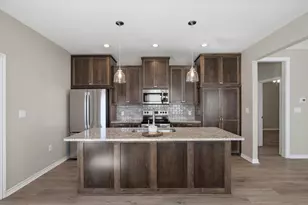 508 Goodjohn St, Collinsville, TX 76233 - Photo 9