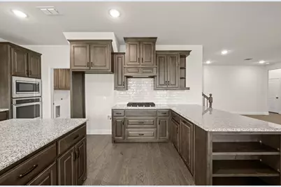 318 Bowrider Lane, Granbury, TX 76049 - Photo 3