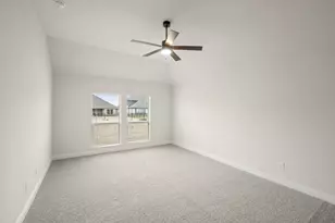 318 Bowrider Ln, Granbury, TX 76049 - Photo 9