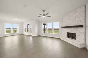 389 Paddle Boat Dr, Granbury, TX 76049 - Photo 9