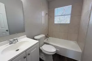 410 N Flat St, Waxahachie, TX 75165 - Photo 9