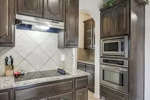 714 Carolyn T Hunt Dr, Cedar Hill, TX 75104 - Photo 5