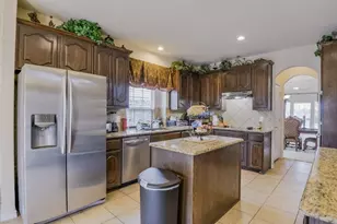 714 Carolyn T Hunt Dr, Cedar Hill, TX 75104 - Photo 7