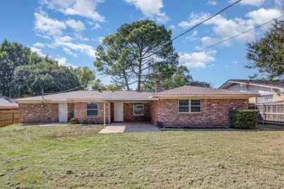 1740 Cynthia Lane, Hurst, TX 76054 - Photo 19