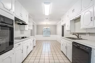 1740 Cynthia Ln, Hurst, TX 76054 - Photo 9