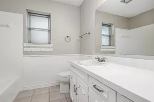 1740 Cynthia Ln, Hurst, TX 76054 - Photo 15