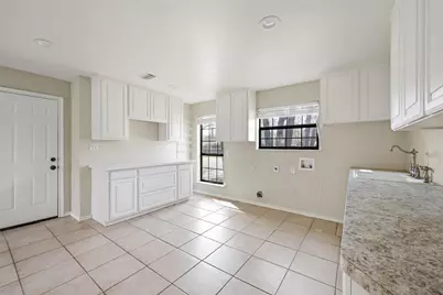 2712 Hartlee Court, Denton, TX 76208 - Photo 27