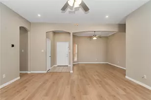 1517 White Willow Ln, Arlington, TX 76002 - Photo 7