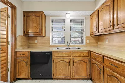 2213 Trinity Springs Drive, Carrollton, TX 75007 - Photo 11