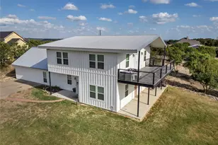 200 Peninsula Ct, Bluff Dale, TX 76433 - Photo 1
