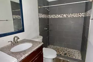 913 Rosewood Hills Dr, Garland, TX 75040 - Photo 23