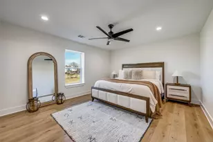 200 Kennedi Dr, Whitesboro, TX 76273 - Photo 11