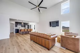 200 Kennedi Dr, Whitesboro, TX 76273 - Photo 3