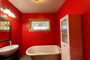 209 N Bowie St, Jacksboro, TX 76458 - Photo 19