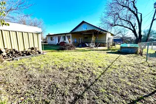 209 N Bowie St, Jacksboro, TX 76458 - Photo 29