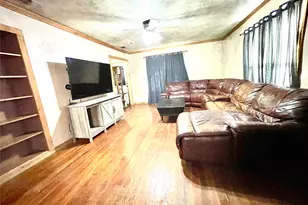 209 N Bowie St, Jacksboro, TX 76458 - Photo 5