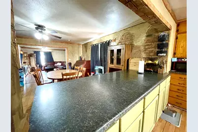 209 N Bowie Street, Jacksboro, TX 76458 - Photo 9