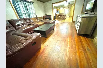 209 N Bowie Street, Jacksboro, TX 76458 - Photo 5