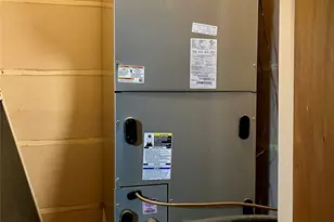 209 N Bowie St, Jacksboro, TX 76458 - Photo 35