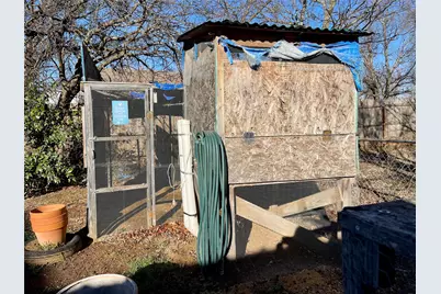 209 N Bowie Street, Jacksboro, TX 76458 - Photo 33