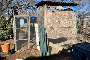 209 N Bowie St, Jacksboro, TX 76458 - Photo 33