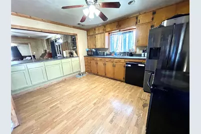 209 N Bowie Street, Jacksboro, TX 76458 - Photo 11