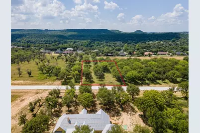 3107 E Landings S, Granbury, TX 76049 - Photo 5