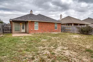 129 Lipan St, Greenville, TX 75402 - Photo 23