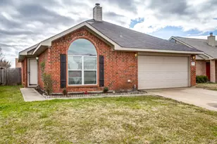 129 Lipan St, Greenville, TX 75402 - Photo 1