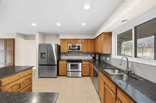 919 Mockingbird Dr, Grapevine, TX 76051 - Photo 23