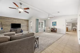 919 Mockingbird Dr, Grapevine, TX 76051 - Photo 17